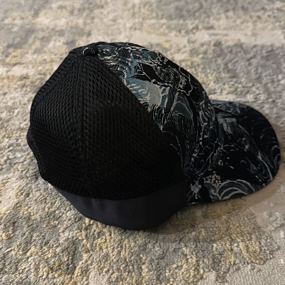 Lululemon Athletica Cap - Picture 2 of 4